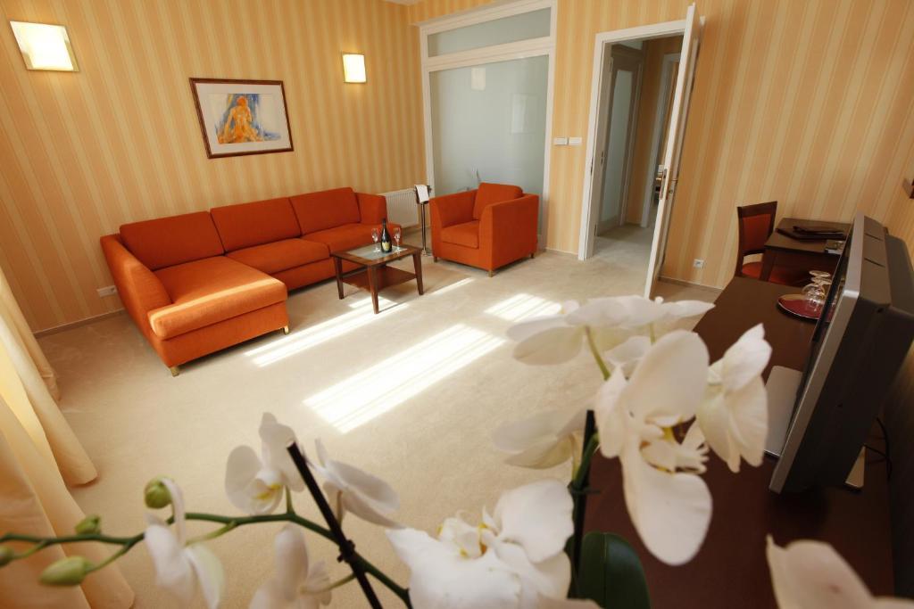 Hotel Sandor Pavillon Piest'any Phòng bức ảnh