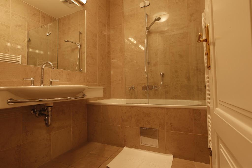 Hotel Sandor Pavillon Piest'any Phòng bức ảnh