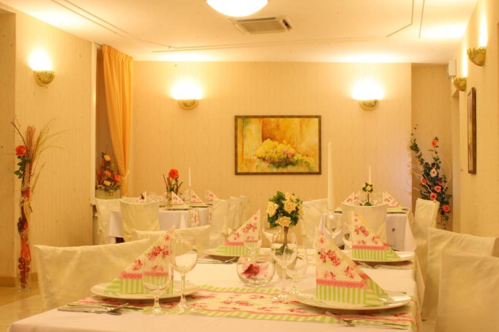 Hotel Sandor Pavillon Piest'any Ngoại thất bức ảnh
