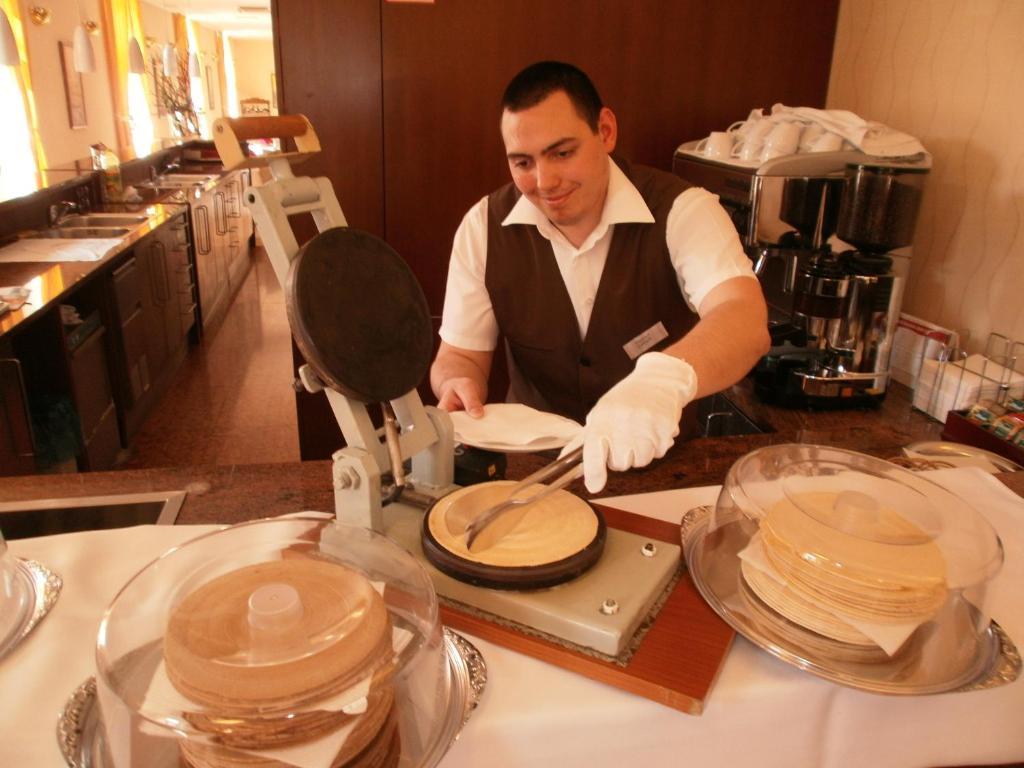Hotel Sandor Pavillon Piest'any Ngoại thất bức ảnh